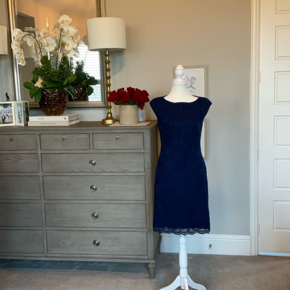 Ralph Lauren Dresses & Skirts - Ralph Lauren Sleeveless Dress Mid Length Navy Blue Lace Dress Size 4 Formal